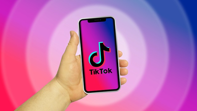 Does Tik Tok Hot Or Not Composite Images Determine Your Attractiveness? 